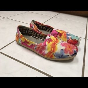 Toms Classic Women’s 8.5 Floral
